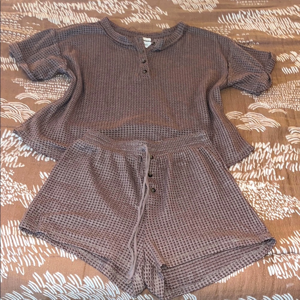 Waffle-Knit Lounge Set - Picture 3 of 7